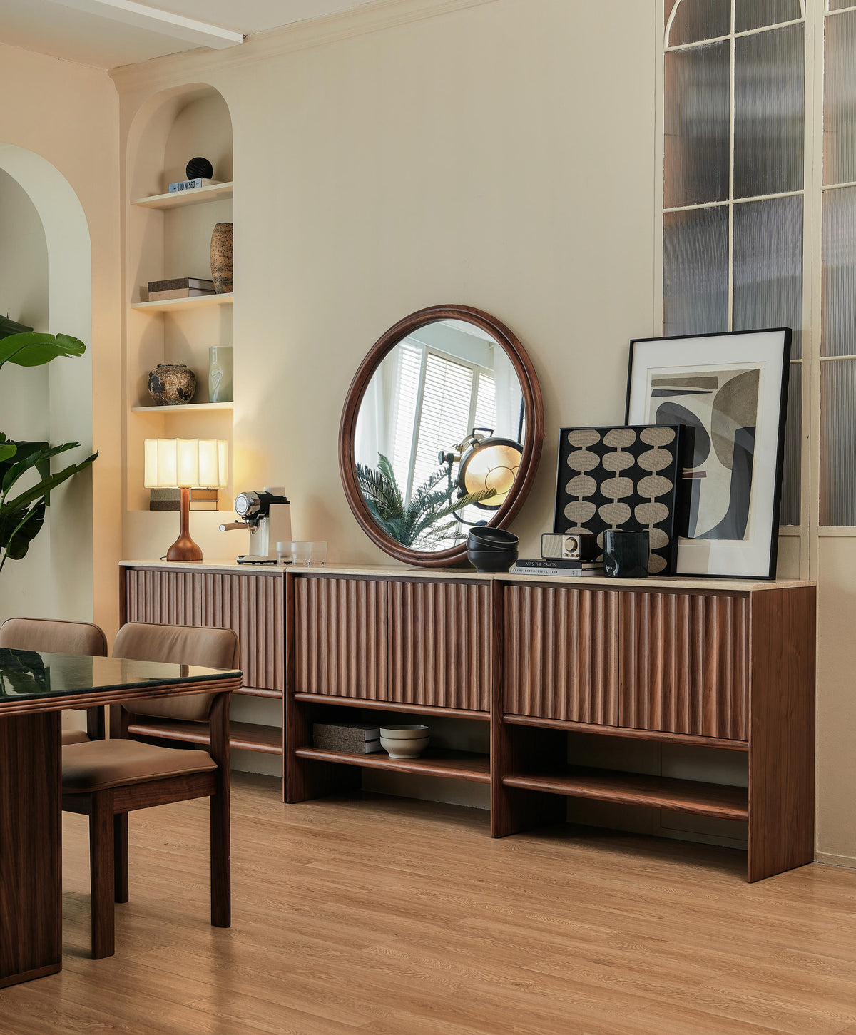 Hotel Paradiso Round Oversized Mirror