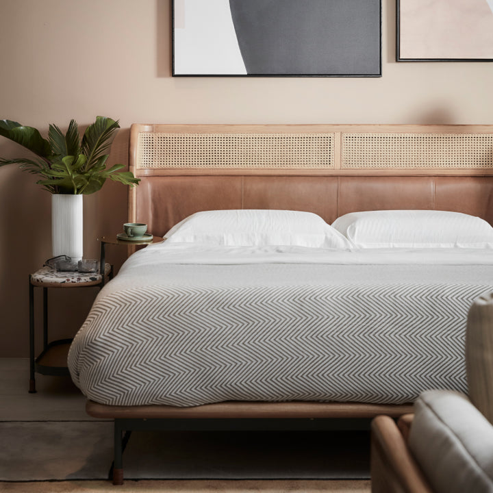 Tierra Bed - Solid Oak Frame with Leather Headboard | King & Queen