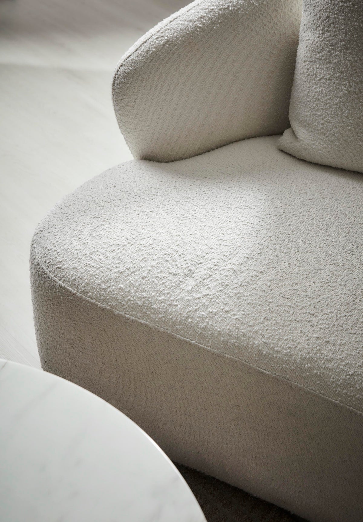 Poet Sofa 2.5 Seater W/Right Arm